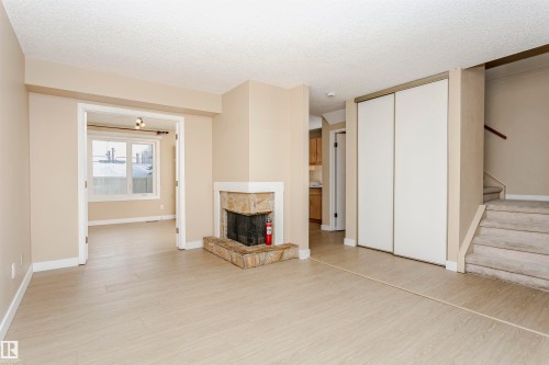21 11111 26 Avenue, Edmonton, AB - Indoor With Fireplace