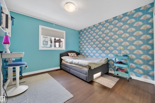 21615 84 Avenue, Edmonton, AB - Indoor Photo Showing Bedroom