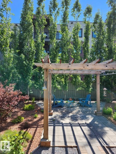 21615 84 Avenue, Edmonton, AB - Outdoor