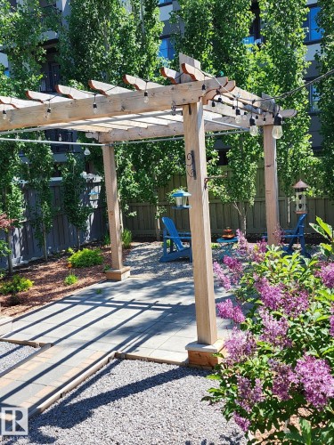 21615 84 Avenue, Edmonton, AB - Outdoor