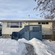 10966 158 Street  Edmonton, AB T5P 2R9