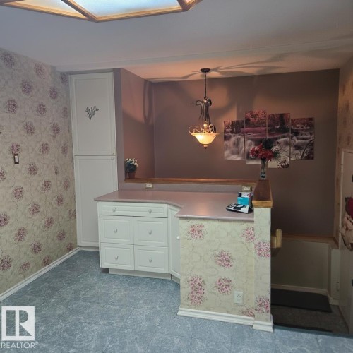 10966 158 Street, Edmonton, AB - Indoor