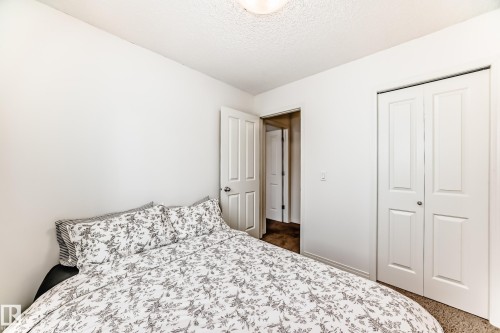 50 460 Hemingway Road, Edmonton, AB - Indoor Photo Showing Bedroom