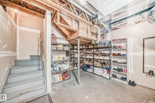 50 460 Hemingway Road, Edmonton, AB - Indoor Photo Showing Other Room