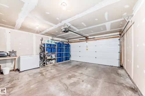 50 460 Hemingway Road, Edmonton, AB - Indoor Photo Showing Garage