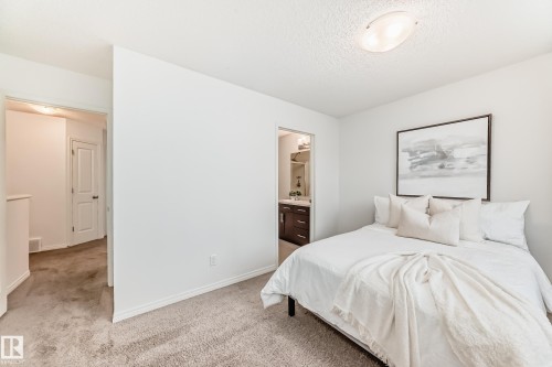 50 460 Hemingway Road, Edmonton, AB - Indoor Photo Showing Bedroom