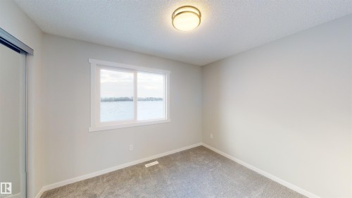6 Elizabeth Gardens, Spruce Grove, AB - Indoor Photo Showing Other Room