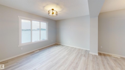 6 Elizabeth Gardens, Spruce Grove, AB - Indoor Photo Showing Other Room