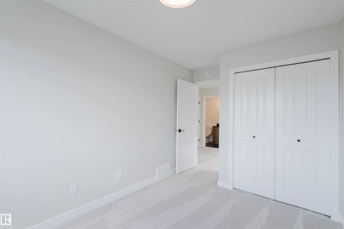 2116 Crossbill Lane, Edmonton, AB - Indoor