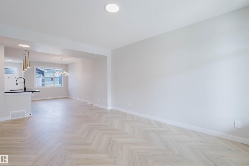 2116 Crossbill Lane, Edmonton, AB - Indoor Photo Showing Other Room