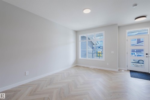 2116 Crossbill Lane, Edmonton, AB - Indoor Photo Showing Other Room