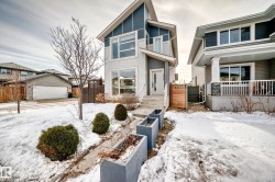 6685 CARDINAL Road  Edmonton, AB T6W 2Y4