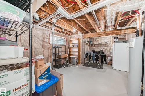 6685 Cardinal Road, Edmonton, AB - Indoor