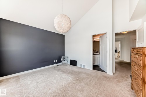 6685 Cardinal Road, Edmonton, AB - Indoor Photo Showing Other Room