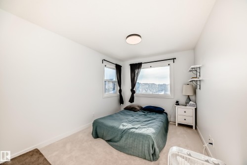 6685 Cardinal Road, Edmonton, AB - Indoor Photo Showing Bedroom