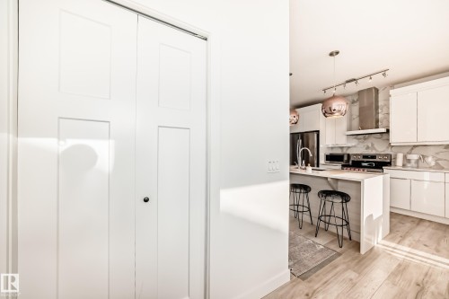 6685 Cardinal Road, Edmonton, AB - Indoor Photo Showing Other Room