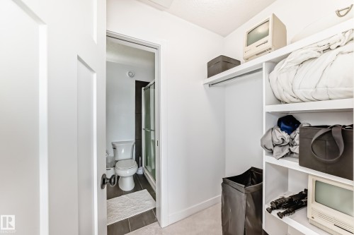 6685 Cardinal Road, Edmonton, AB - Indoor