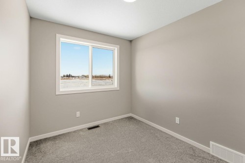 315 Edgemont Drive, Edmonton, AB - Indoor Photo Showing Other Room