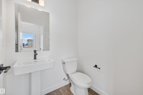 18847 29 Avenue, Edmonton, AB - Indoor Photo Showing Bathroom