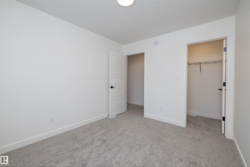 656 Kinglet Boulevard, Edmonton, AB - Indoor Photo Showing Other Room