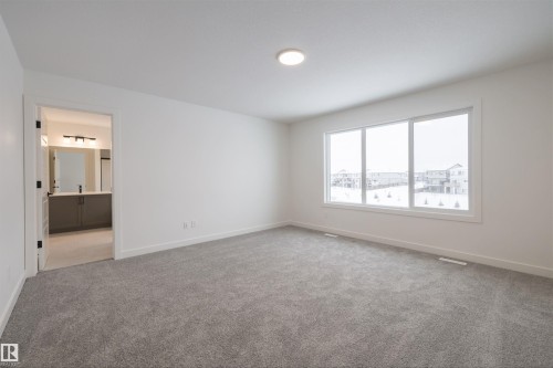 656 Kinglet Boulevard, Edmonton, AB - Indoor Photo Showing Other Room