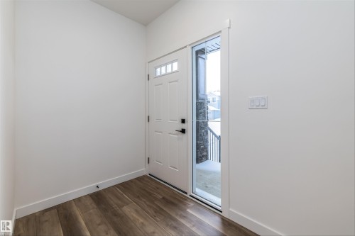 656 Kinglet Boulevard, Edmonton, AB - Indoor Photo Showing Other Room