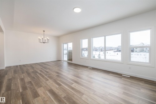 656 Kinglet Boulevard, Edmonton, AB - Indoor Photo Showing Other Room
