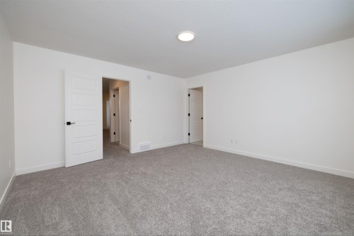 656 Kinglet Boulevard, Edmonton, AB - Indoor Photo Showing Other Room