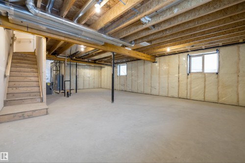 656 Kinglet Boulevard, Edmonton, AB - Indoor Photo Showing Basement