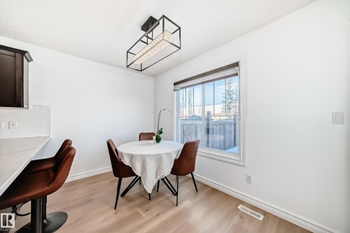 5308 165 Avenue, Edmonton, AB - Indoor Photo Showing Dining Room