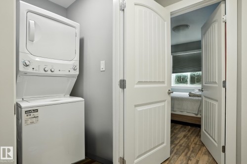 10438 154 Street, Edmonton, AB - Indoor Photo Showing Laundry Room