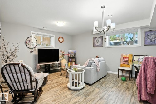 10438 154 Street, Edmonton, AB - Indoor Photo Showing Living Room