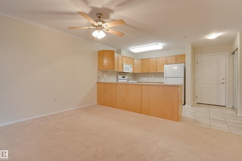 208 8912 156 Street, Edmonton, AB - Indoor Photo Showing Kitchen