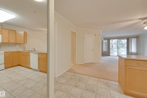 208 8912 156 Street, Edmonton, AB - Indoor Photo Showing Kitchen