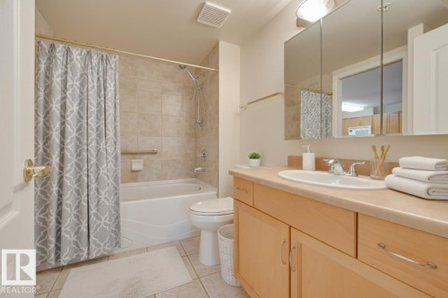 208 8912 156 Street, Edmonton, AB - Indoor Photo Showing Bathroom
