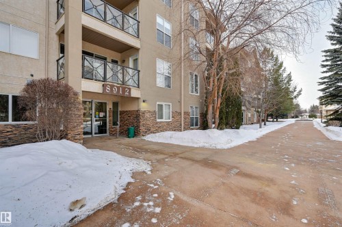 208 8912 156 Street, Edmonton, AB - Outdoor