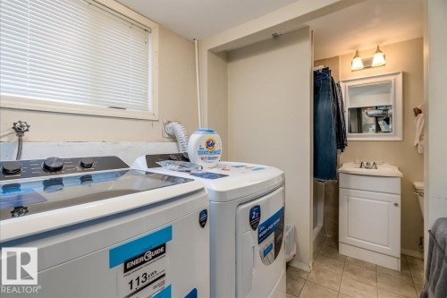 4716 57 Avenue, Tofield, AB - Indoor Photo Showing Laundry Room