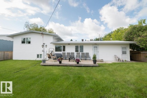 4716 57 Avenue, Tofield, AB - Outdoor With Deck Patio Veranda
