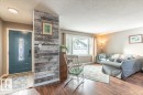 146 Maple Crescent, Wetaskiwin, AB  - Indoor Photo Showing Living Room 