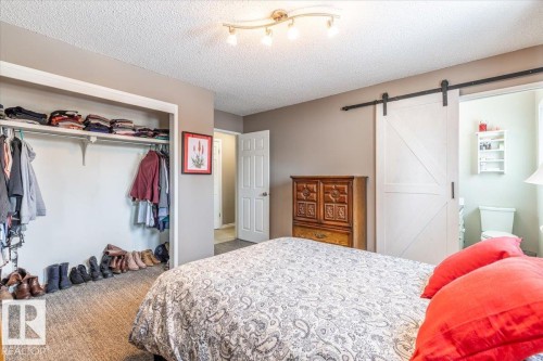 146 Maple Crescent, Wetaskiwin, AB - Indoor Photo Showing Bedroom