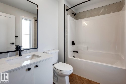 405 Brickyard Point(E), Stony Plain, AB - Indoor Photo Showing Bathroom
