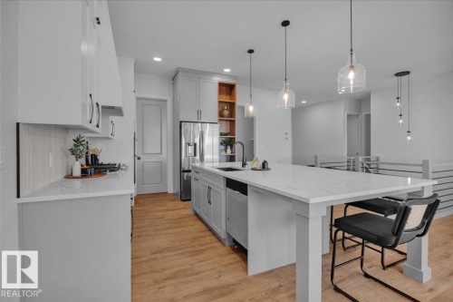 2003 Genesis Lane, Stony Plain, AB - Indoor Photo Showing Kitchen With Upgraded Kitchen