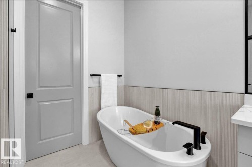 2003 Genesis Lane, Stony Plain, AB - Indoor Photo Showing Bathroom