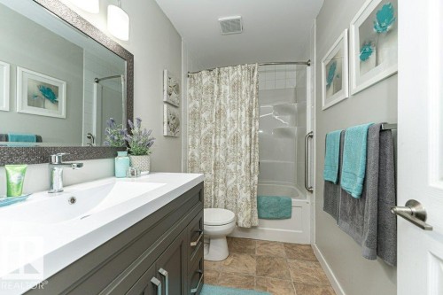 17419 96 Street, Edmonton, AB - Indoor Photo Showing Bathroom