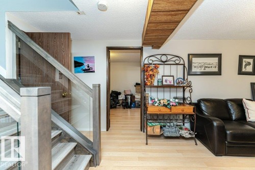 17419 96 Street, Edmonton, AB - Indoor