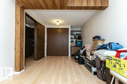 17419 96 Street, Edmonton, AB - Indoor