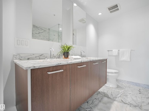 410 2504 109 Street, Edmonton, AB - Indoor Photo Showing Bathroom