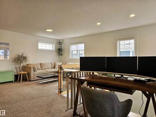 1265 Peregrine Terrace, Edmonton, AB - Indoor Photo Showing Other Room