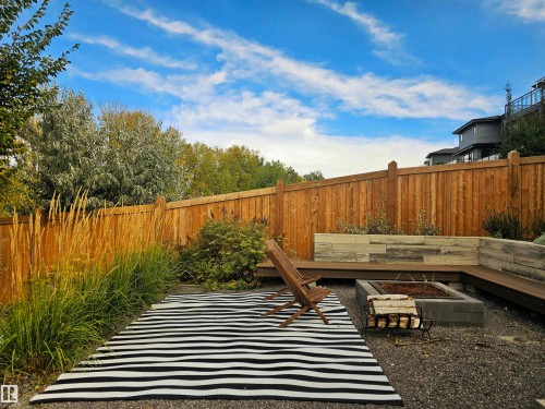 1265 Peregrine Terrace, Edmonton, AB - Outdoor
