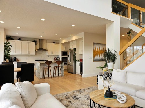 1265 Peregrine Terrace, Edmonton, AB - Indoor Photo Showing Living Room